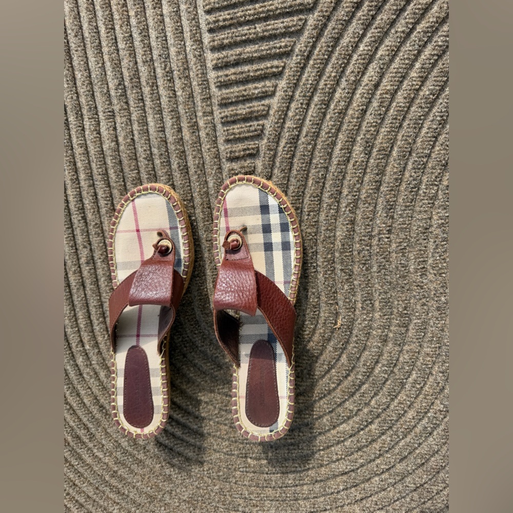 Burberry Nova Check Brown Leather Espadrille Thong Wedge Sandals Size EU 40 - Picture 3 of 12